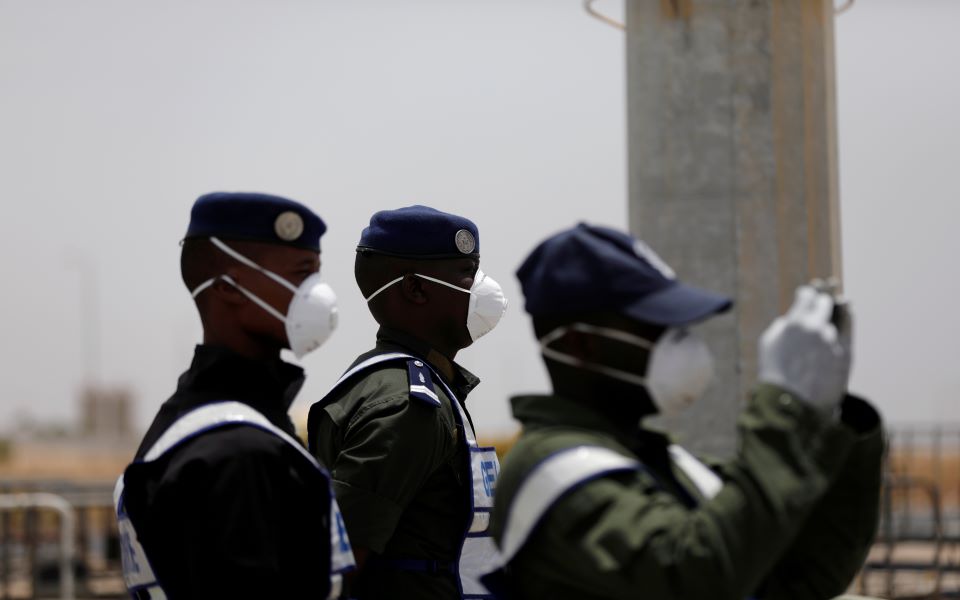 στα-2-650-τα-κρούσματα-και-49-θάνατοι-στην-αφ-2370875