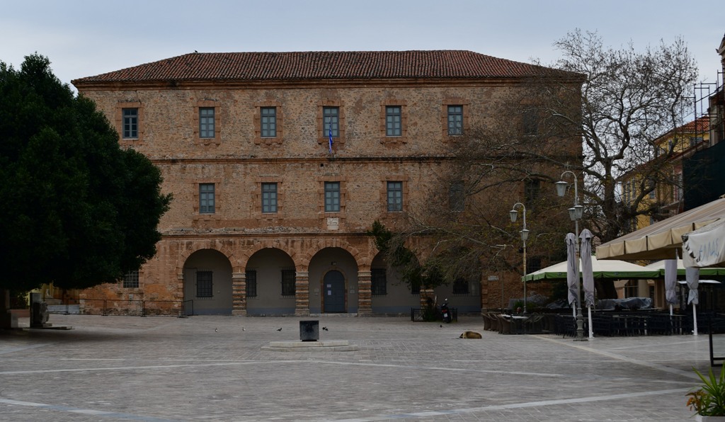 σκέψεις-για-καθολική-απαγόρευση-κυκλ-2369865