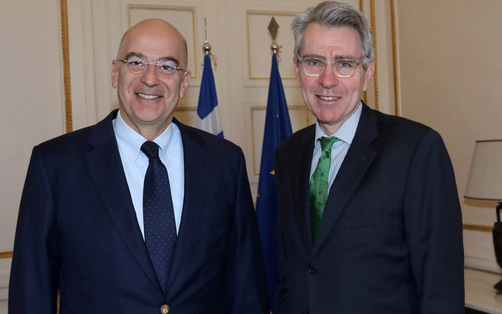 τζέφρι-πάιατ-στηρίζουμε-το-κυριαρχικ-2368228