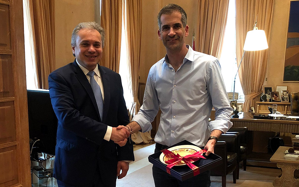 επίσκεψη-του-ιδρυτή-προέδρου-του-ehica-βα-2368177