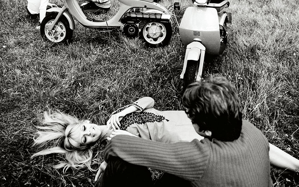 ρέκβιεμ-για-μια-γενιά-2371248