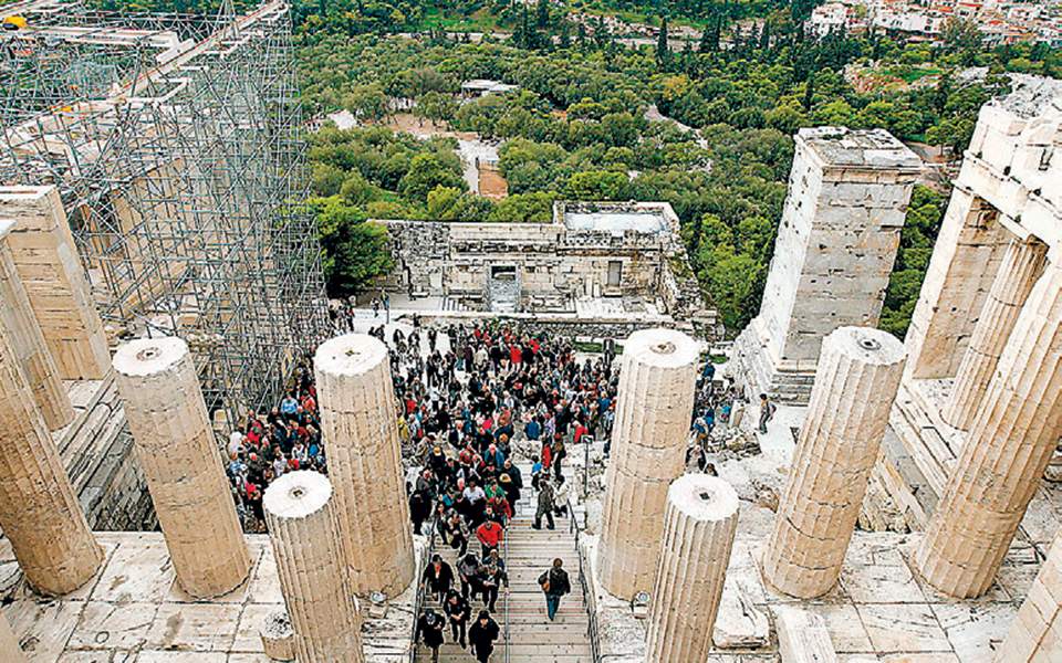 αμεση-ανάλυση-τουρισμός-ο-μεγάλος-ασθ-2368878