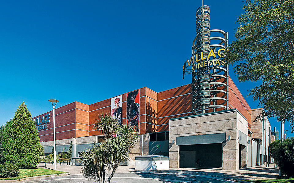 η-pradera-πωλεί-τα-δύο-εμπορικά-ακίνητά-της-σ-2368056