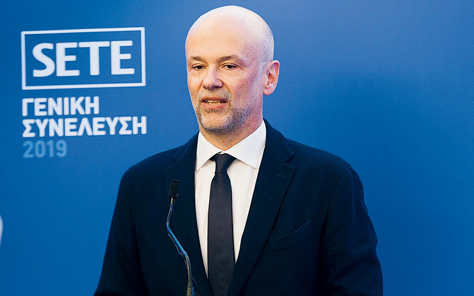 sos-εκπέμπει-ο-τουριστικός-κλάδος-2368754