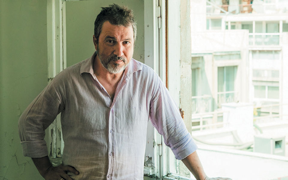 ενα-εικοσιτετράωρο-με-τον-συγγραφέα-π-2366989