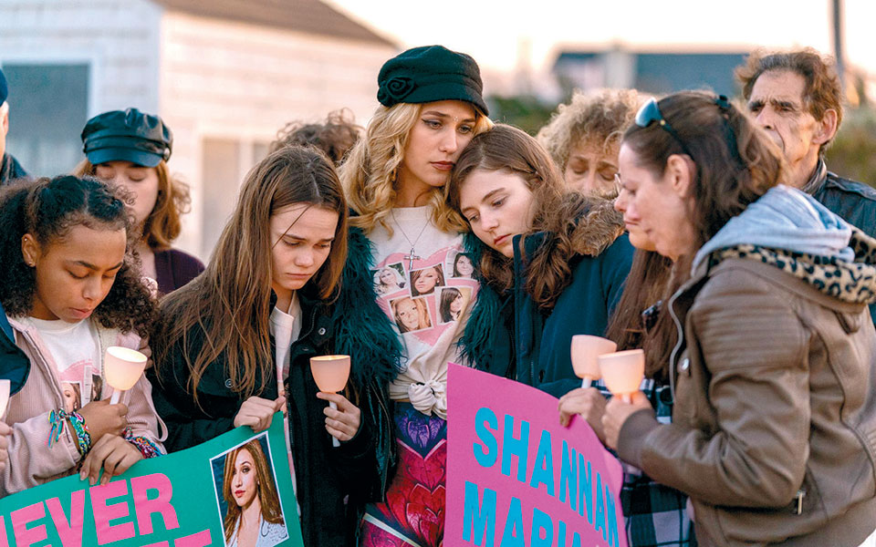 μένουμε-σπίτι-με-καθηλωτικές-προβολέ-2369618