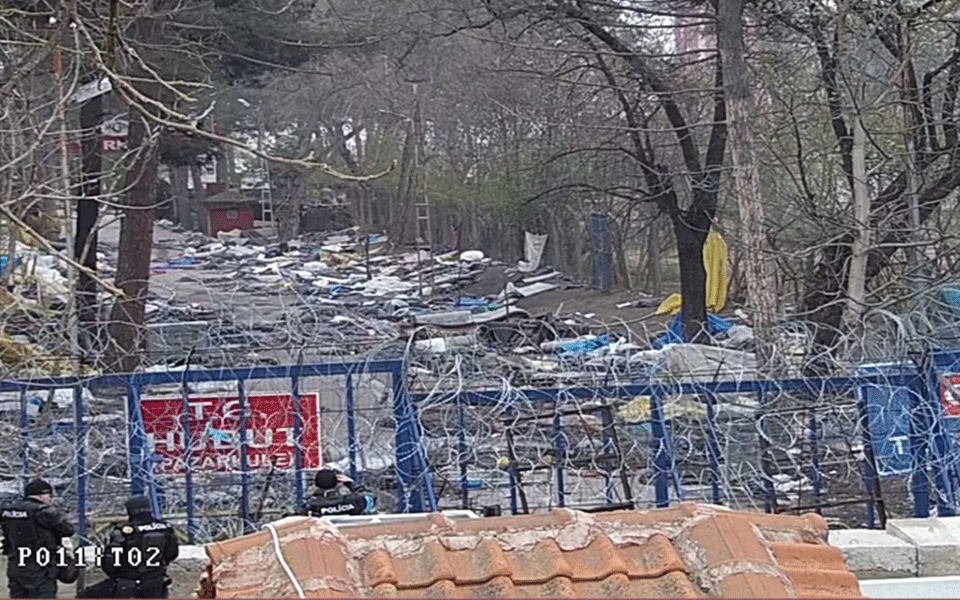 κινήσεις-εκκένωσης-του-καταυλισμού-τ-2370585