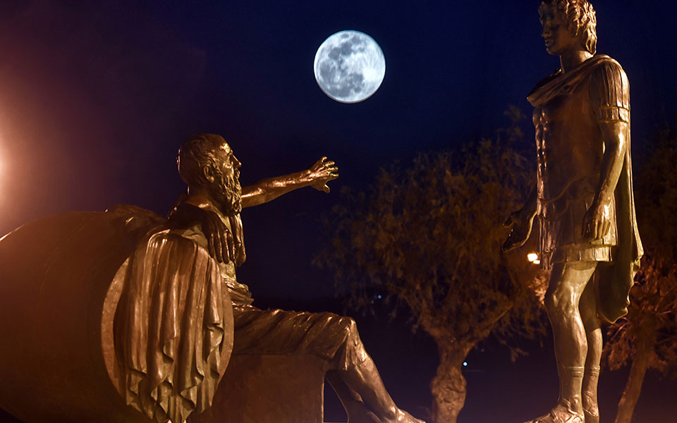 τη-δευτέρα-η-δεύτερη-υπερπανσέληνος-τ-2367228