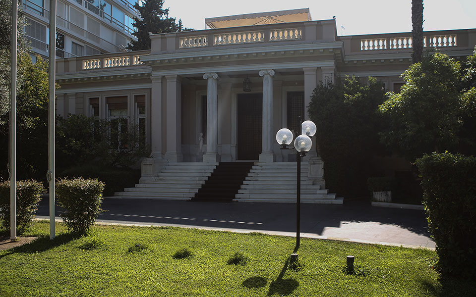 ευρεία-σύσκεψη-υπό-τον-πρωθυπουργό-γι-2368234