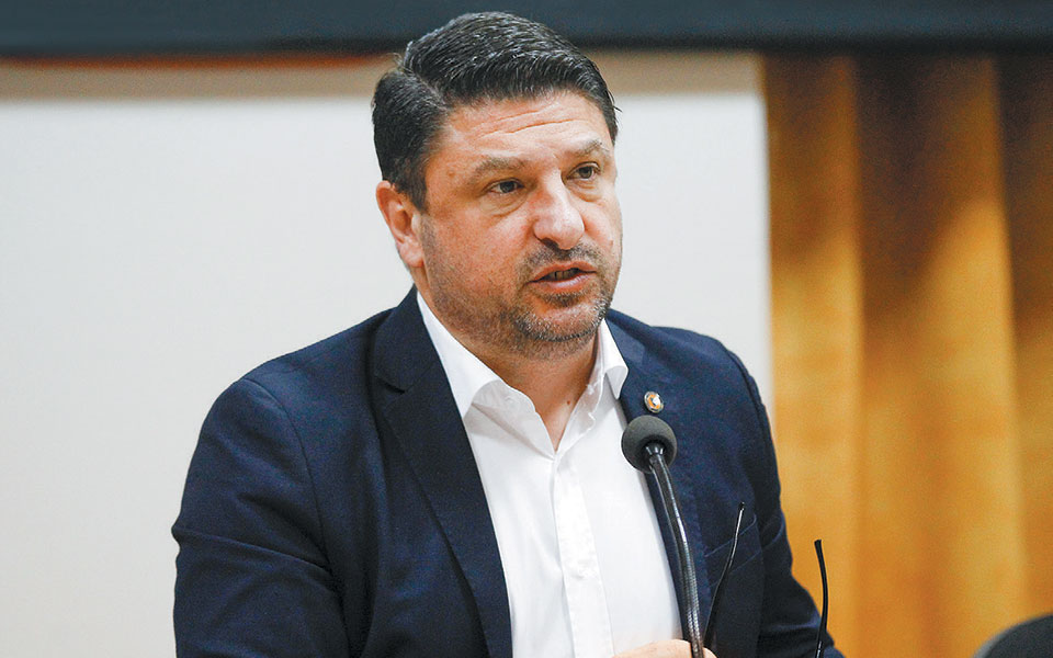 νίκος-χαρδαλιάς-στην-κ-αυτή-την-ώρα-ό-2369757