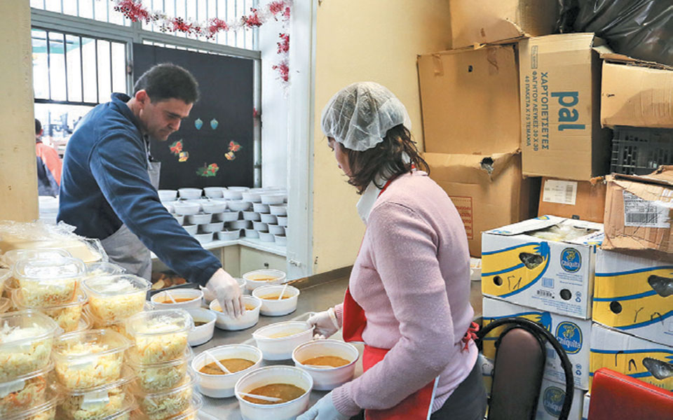 βοήθεια-σε-ηλικιωμένους-ασθενείς-2371324