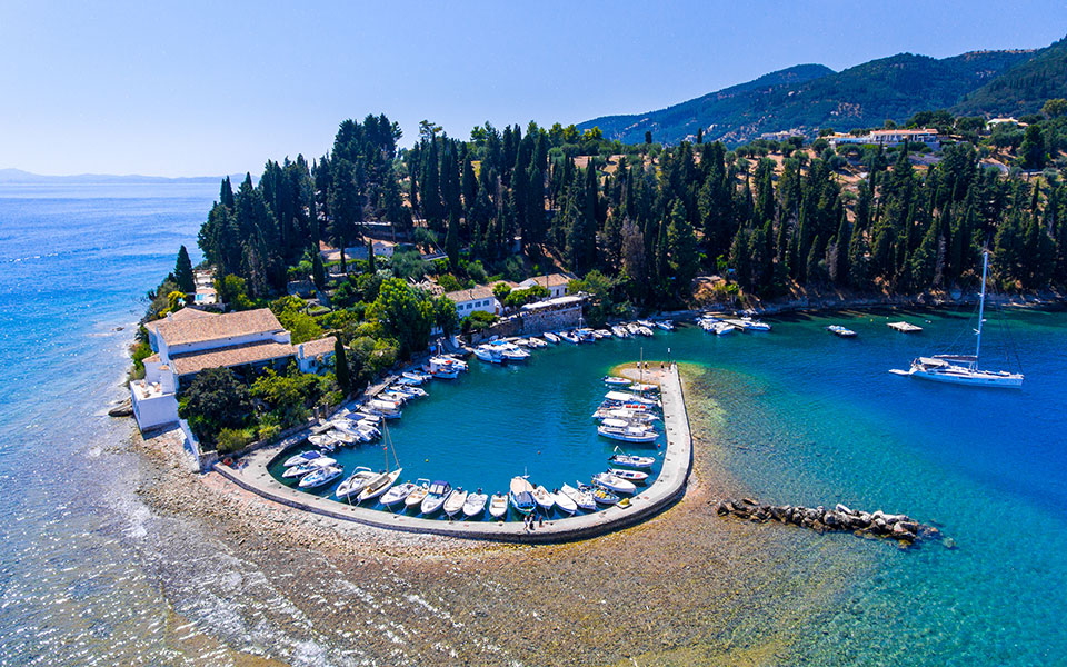 ο-τουρισμός-σε-καρτ-ποστάλ-λόγω-κορωνο-2371589