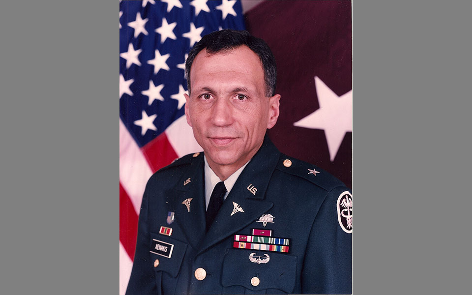 στίβεν-ξενάκης-στην-κ-τα-τραύματα-2373234