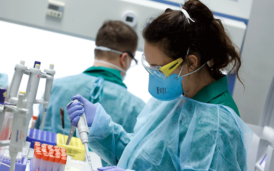 κορωνοϊός-140-νέοι-θάνατοι-6-156-νέα-επιβεβα-2371508