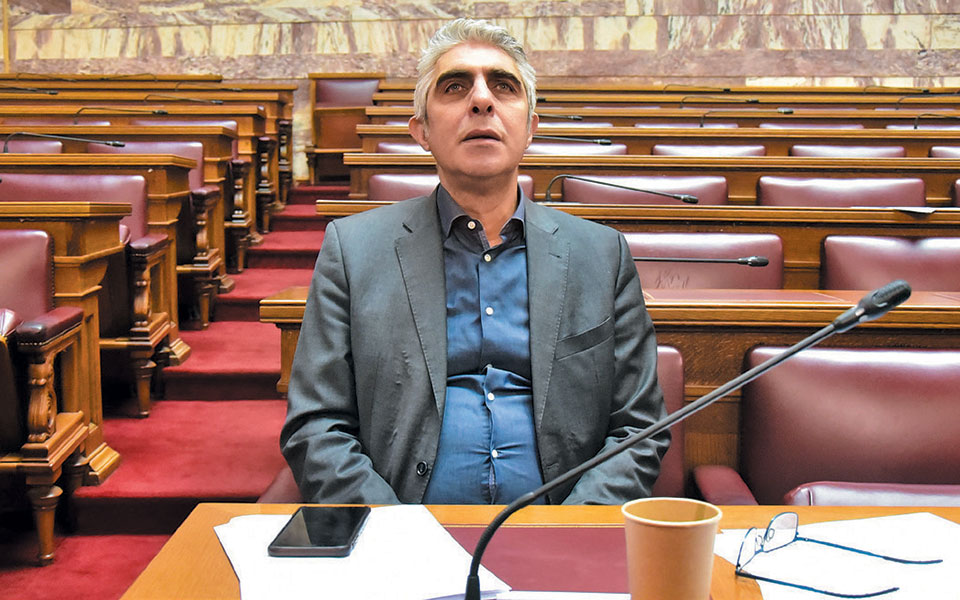 η-φάρσα-της-επανάληψης-2372615