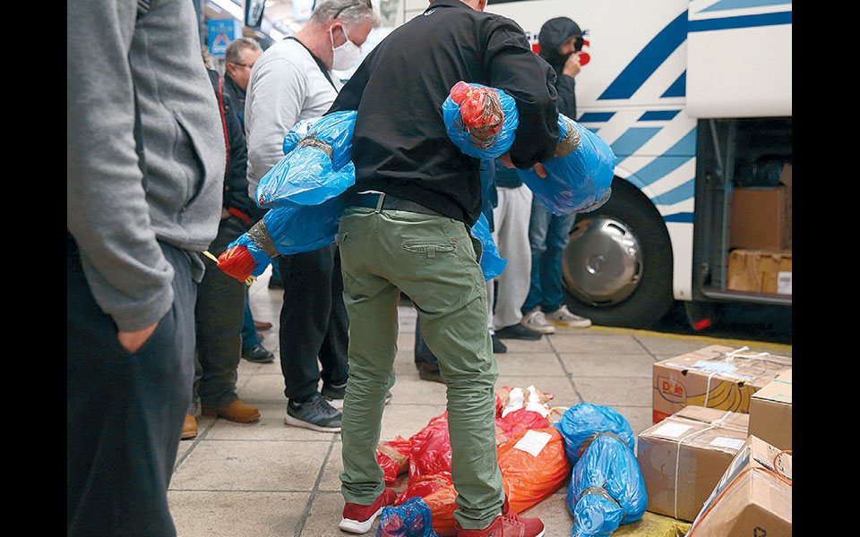 επελαύνει-αλλά-δεν-πάει-στα-βουνά-2374143