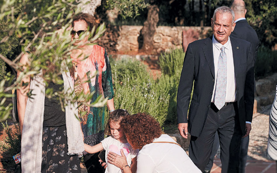 stayhome-νίκος-τριβουλίδης-τα-ωραιότερα-ταξ-2374672