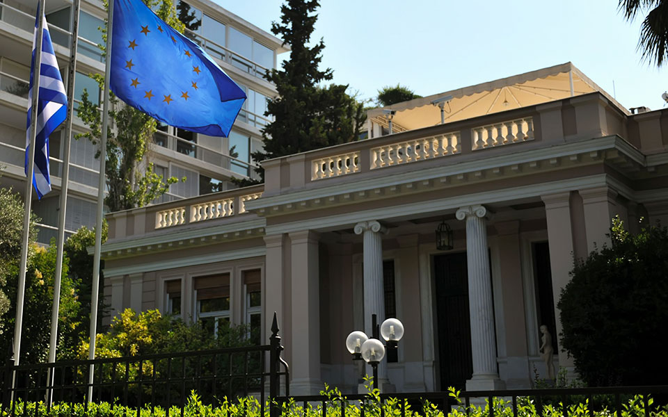 προβληματίζει-η-απόφαση-ε-ε-2373088