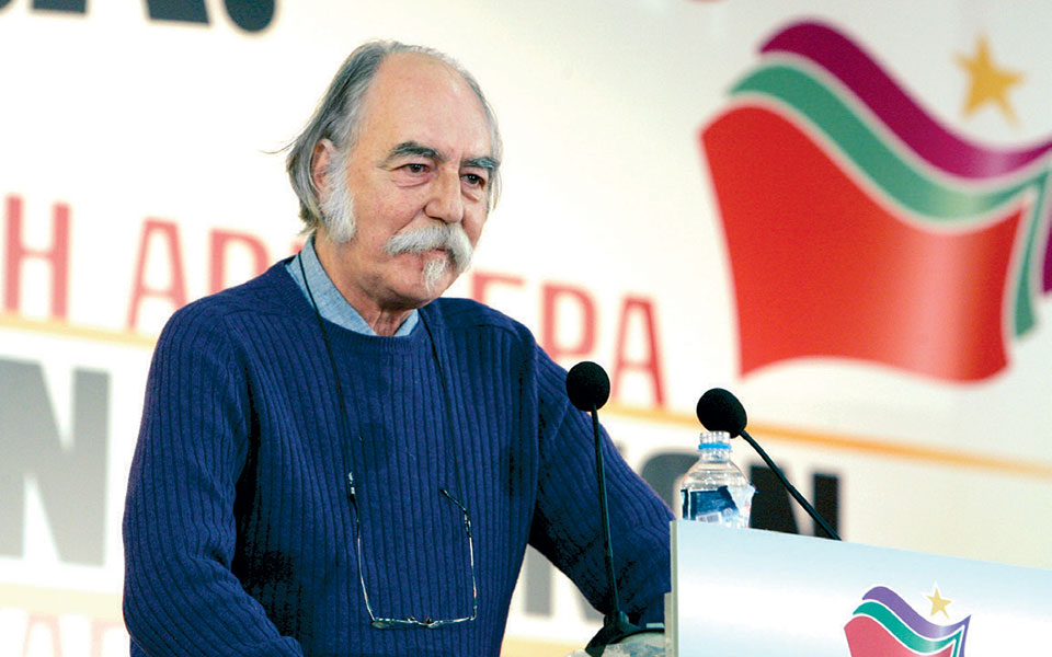 π-κοροβέσης-στο-κέντρο-του-περιθωρίου-2373562