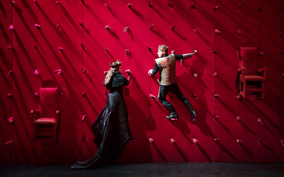 εκτάκτως-2375014