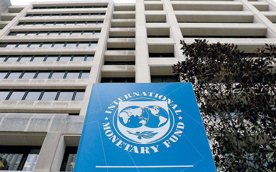 βουτιά-των-τραπεζών-και-ισχυρές-απώ-2373848