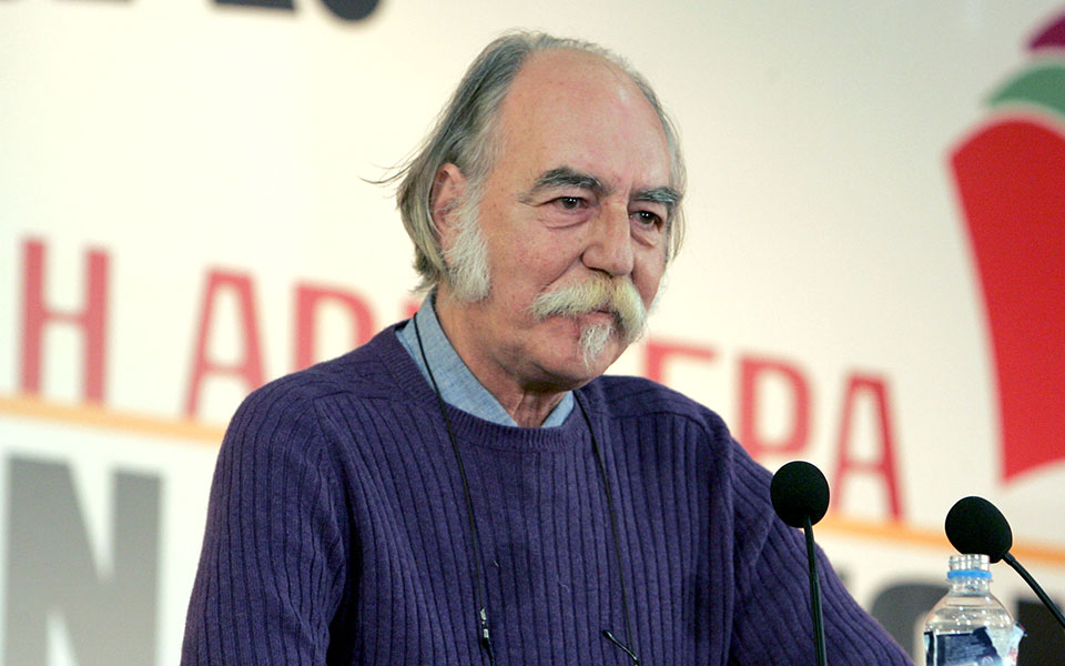 ο-άνθρωπος-που-ξεμπρόστιασε-μια-δικτα-2373187