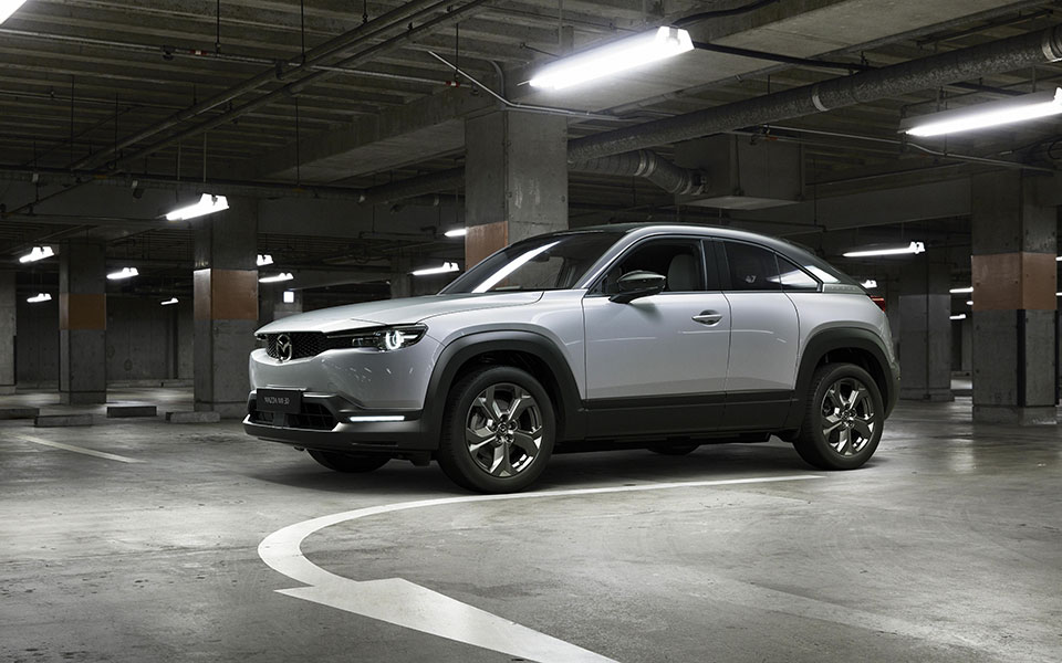 βραβείο-red-dot-για-τα-νέα-mazda-cx-30-και-mx-30-2372006