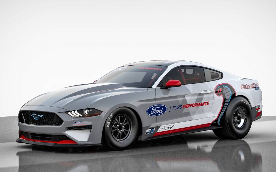 η-ford-παρουσιάζει-την-αμιγώς-ηλεκτρική-mustang-co-2375777