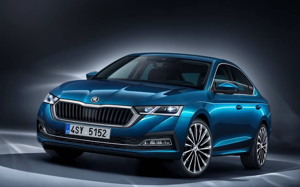 η-νέα-skoda-octavia-κερδίζει-βραβείο-red-dot-για-το-design-της-2371406