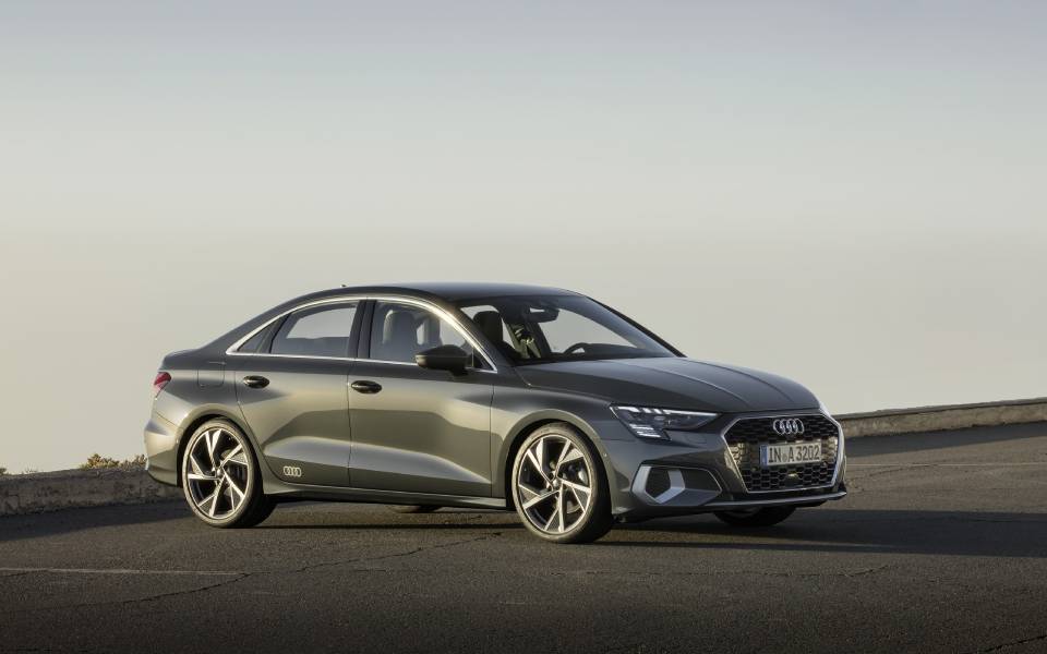 στην-ελλάδα-το-νέο-audi-α3-sedan-2374680