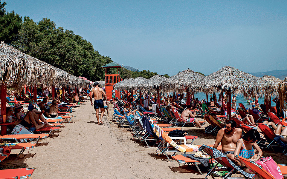 μπορεί-το-ελληνικό-καλοκαίρι-να-σκοτ-2373558
