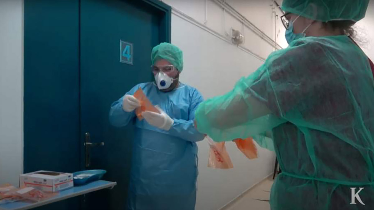 στην-κόκκινη-ζώνη-μιας-κλινικής-covid-19-2373357