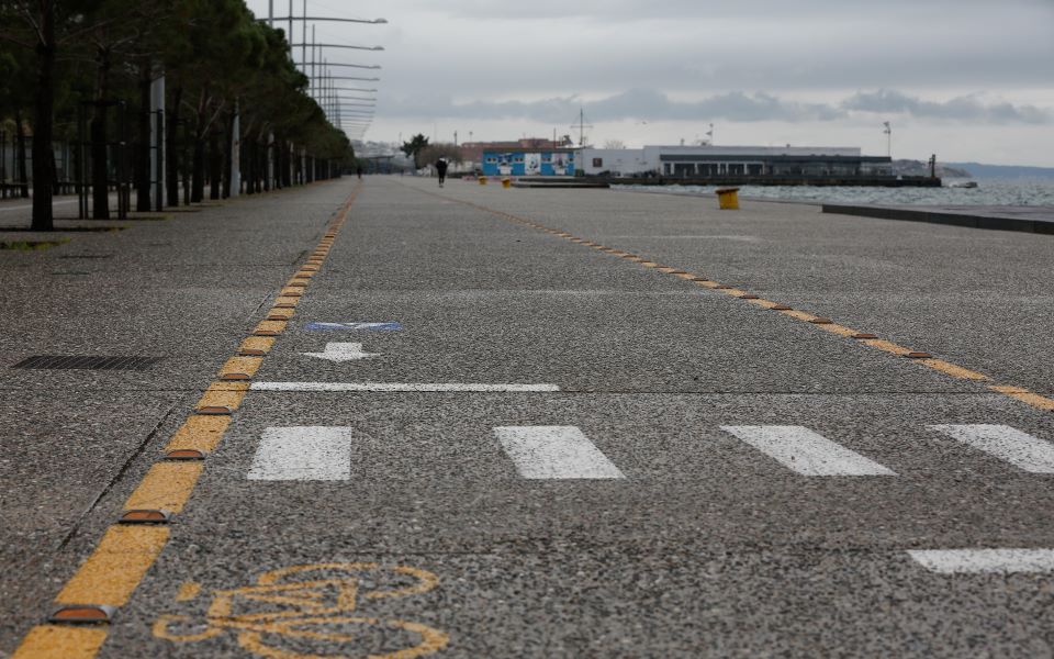 θεσσαλονίκη-με-drone-ενημερώνονται-οι-πολ-2372178