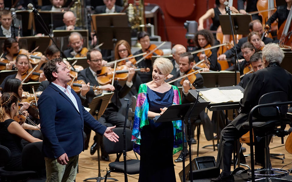 νέα-βαθιά-ποιητική-καταδίκη-του-φάου-2377371