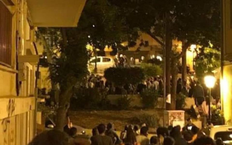 επέμβαση-της-αστυνομίας-και-ένταση-σε-2378688