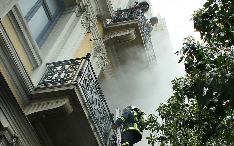 οι-φωτογραφίες-που-αποτύπωσαν-την-τρα-2377437