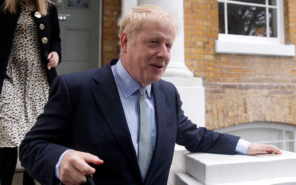 σχέδιο-τζόνσον-για-άρση-περιοριστικώ-2377765