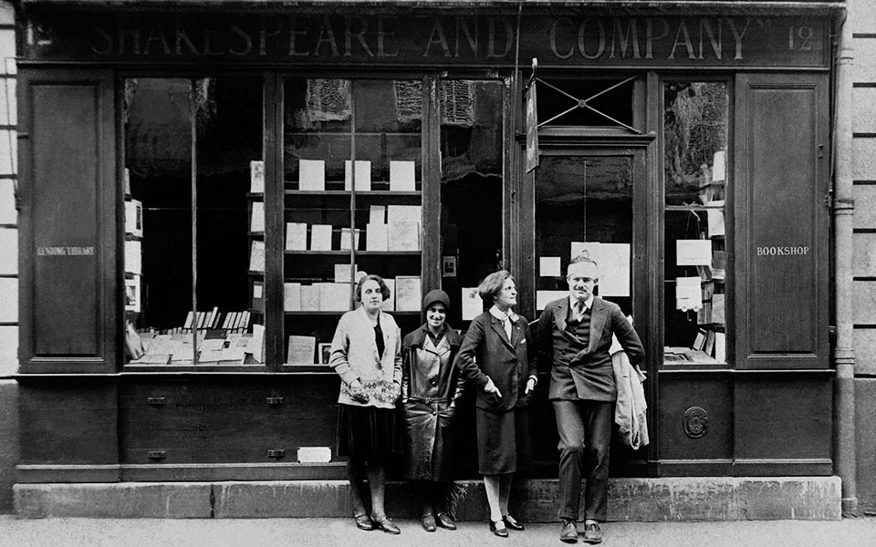 τι-διάβαζε-ο-χέμινγουεϊ-στο-παρίσι-2379096