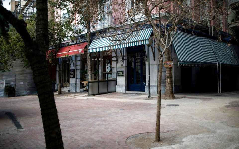 σεβ-χωρίς-δουλειά-για-5-μήνες-580-000-άτομα-2379377