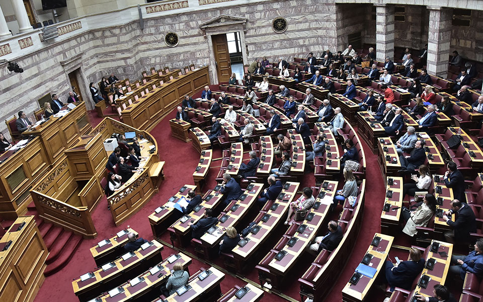 h-μάχη-των-πνπ-στη-βουλή-2380542