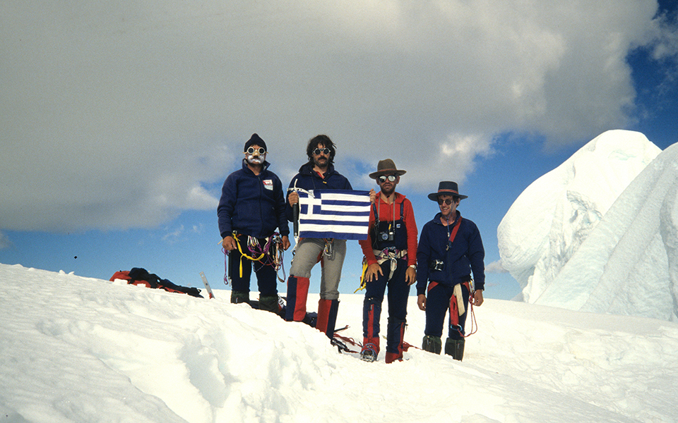 κατέκτησαν-κορυφές-τους-χώρισε-ο-ιός-2379681