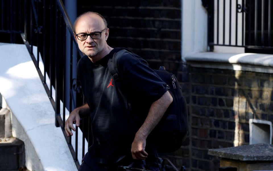 βρετανία-πάνω-από-ένα-εκατομμύριο-υπο-2380735