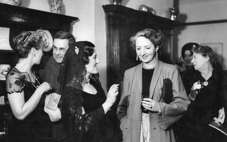 πόλεμος-και-ειρήνη-2380069