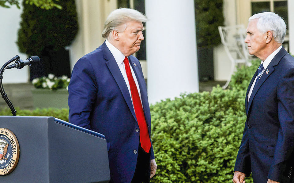 εστία-της-covid-19-ο-λευκός-οίκος-2377767