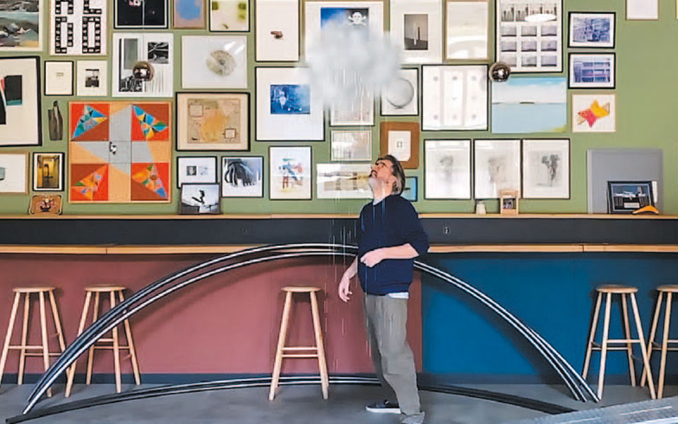 η-αξιοπερίεργη-κάμαρα-του-ολαφουρ-ελί-2379454