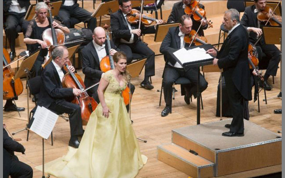 εκτάκτως-2380243