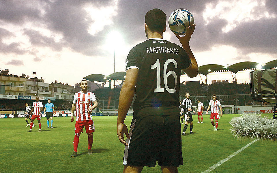 μπρα-ντε-φερ-ποδοσφαιριστών-και-παε-γι-2376755