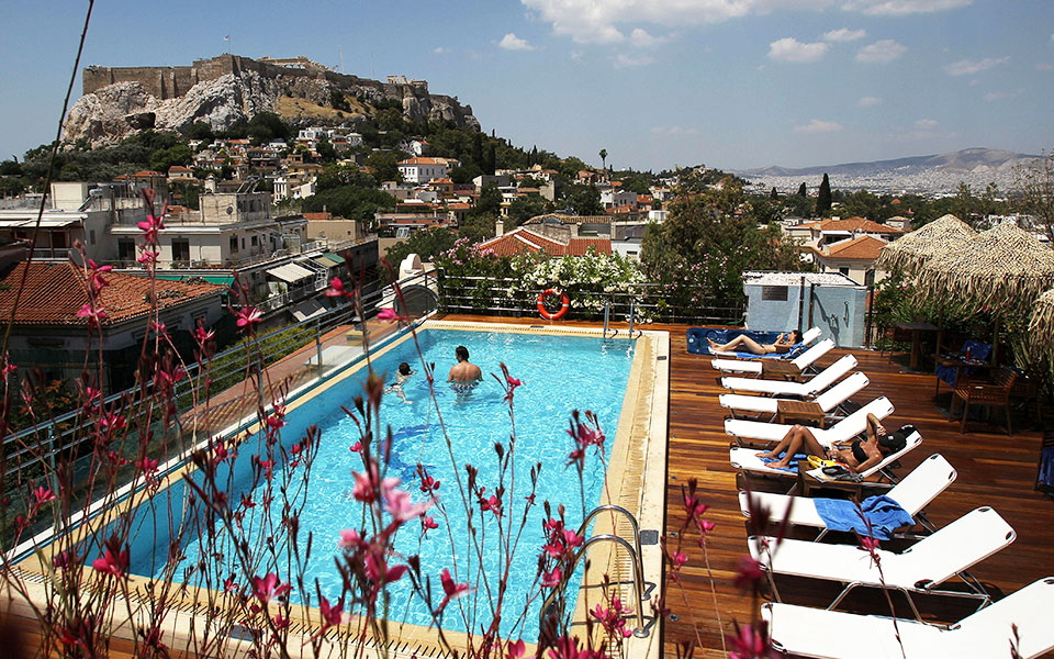 ενεργές-εκατοντάδες-χιλιάδες-κρατήσ-2377975