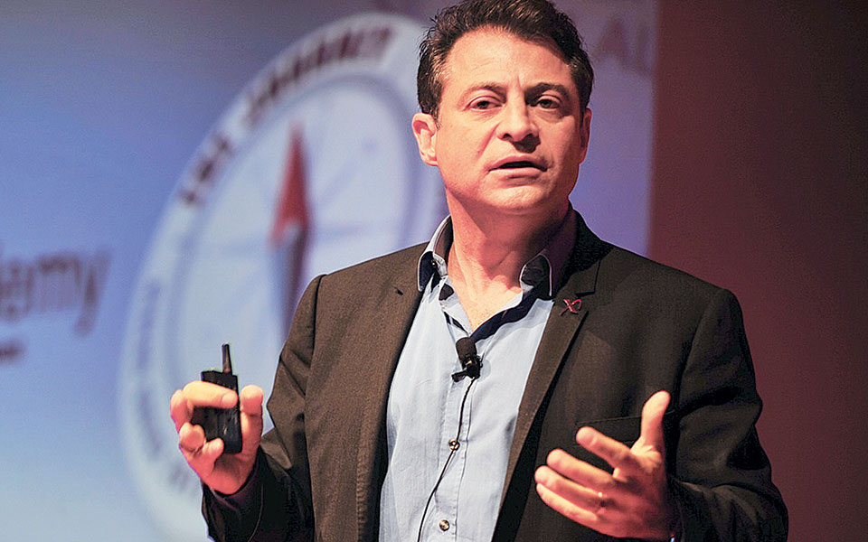 πίτερ-ντιαμάντης-toν-κορωνοϊό-θα-τον-συ-2376391