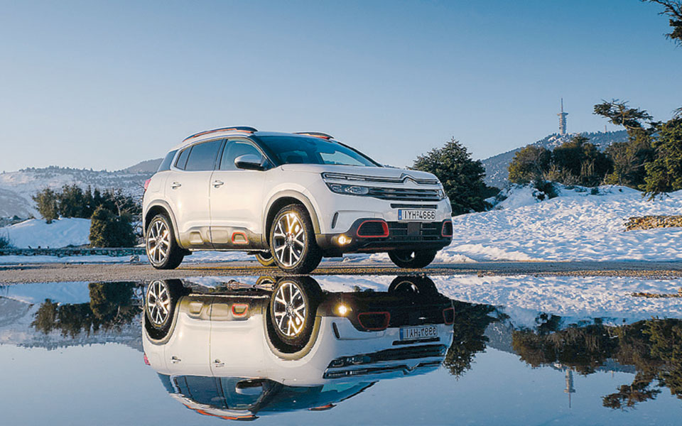 ταξιδεύοντας-με-μαγικό-χαλί-2380873